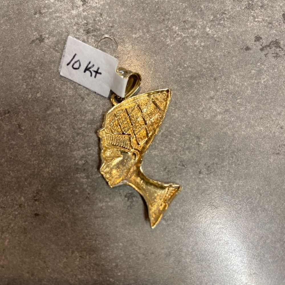 Real 10K Gold Nefertiti Egyptian Pendant - Picture 2 of 2